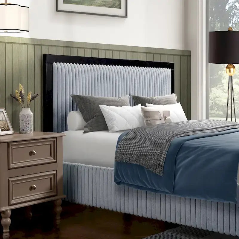 Letto con piattaforma imbottito grigio e nero con testiera – Queen/King, per 2 persone