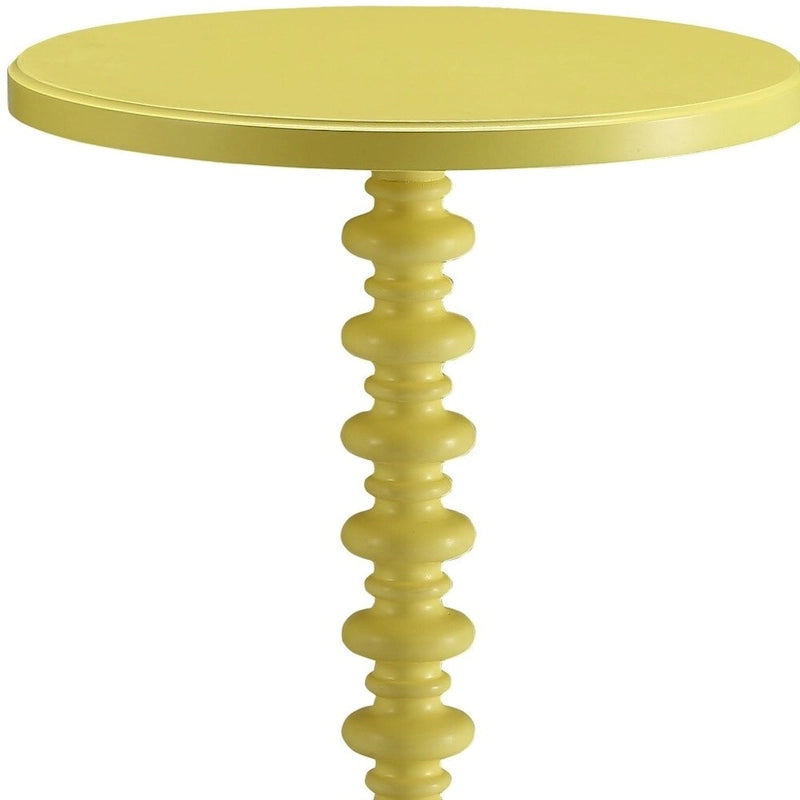 Tavolino rotondo con piedistallo in legno giallo, stile vintage, singolo
